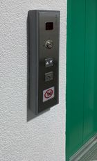 Aufputztableau für Auf- und Ab-Sammelsteuerung